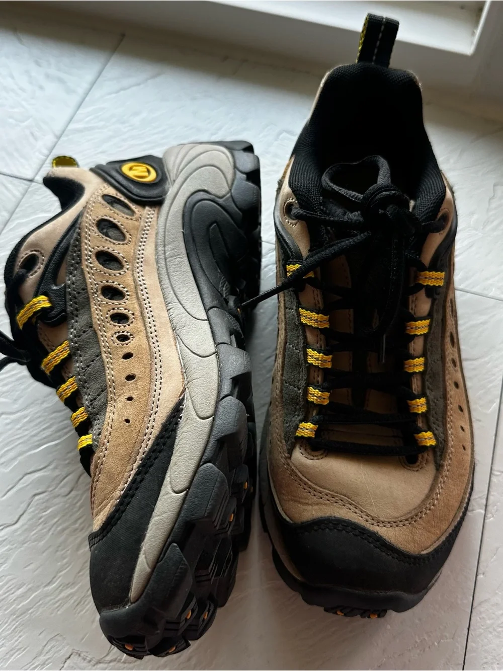 Merrell pulse pulse birch yellow size 6 EUC